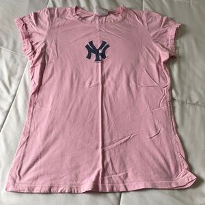 Derek Jeter women’s tee